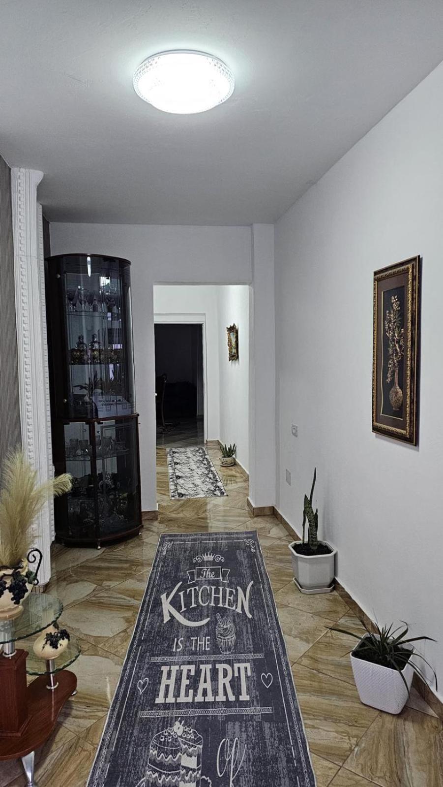 Guesthouse Albi بيرات المظهر الخارجي الصورة