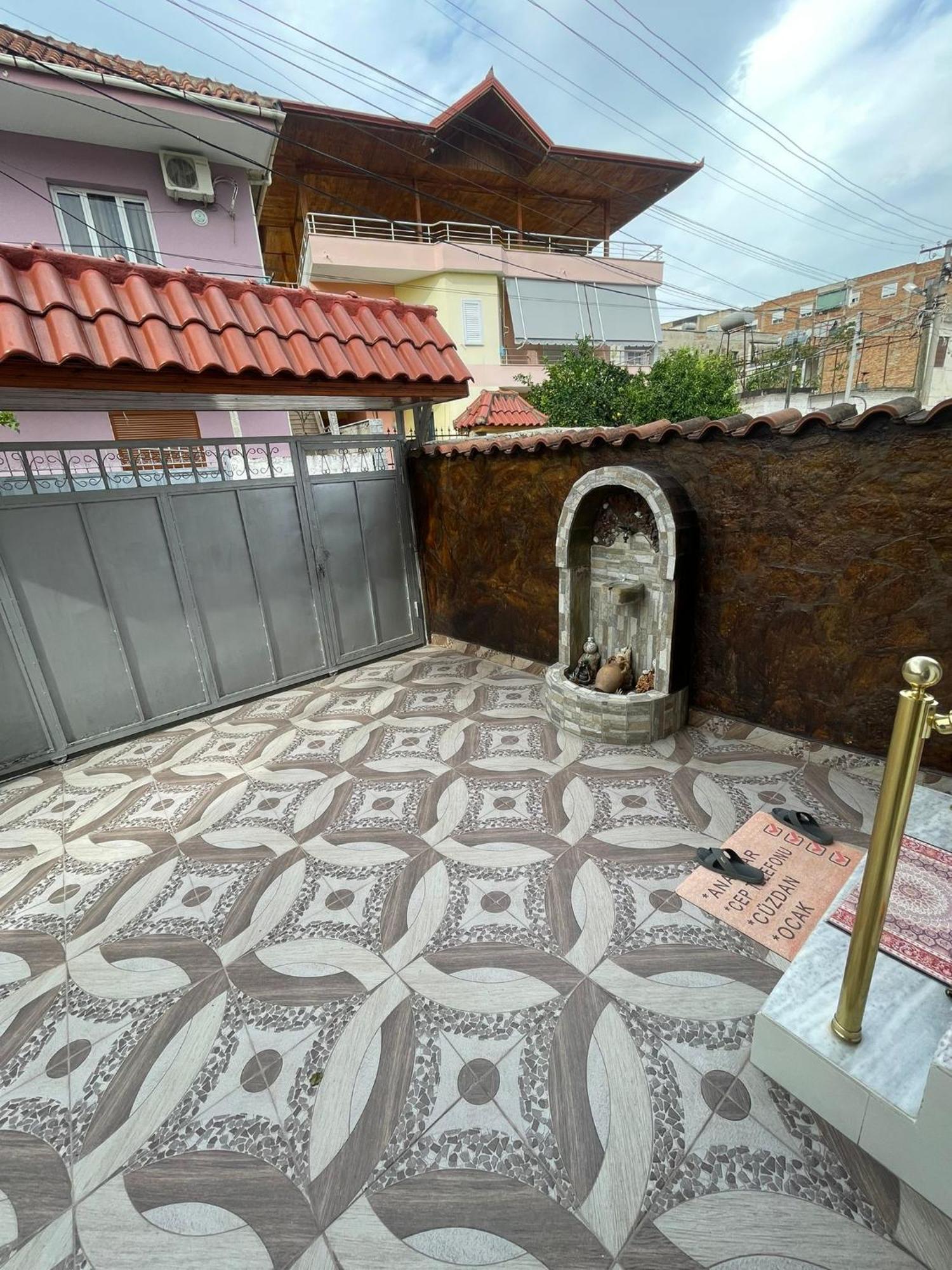 Guesthouse Albi بيرات المظهر الخارجي الصورة