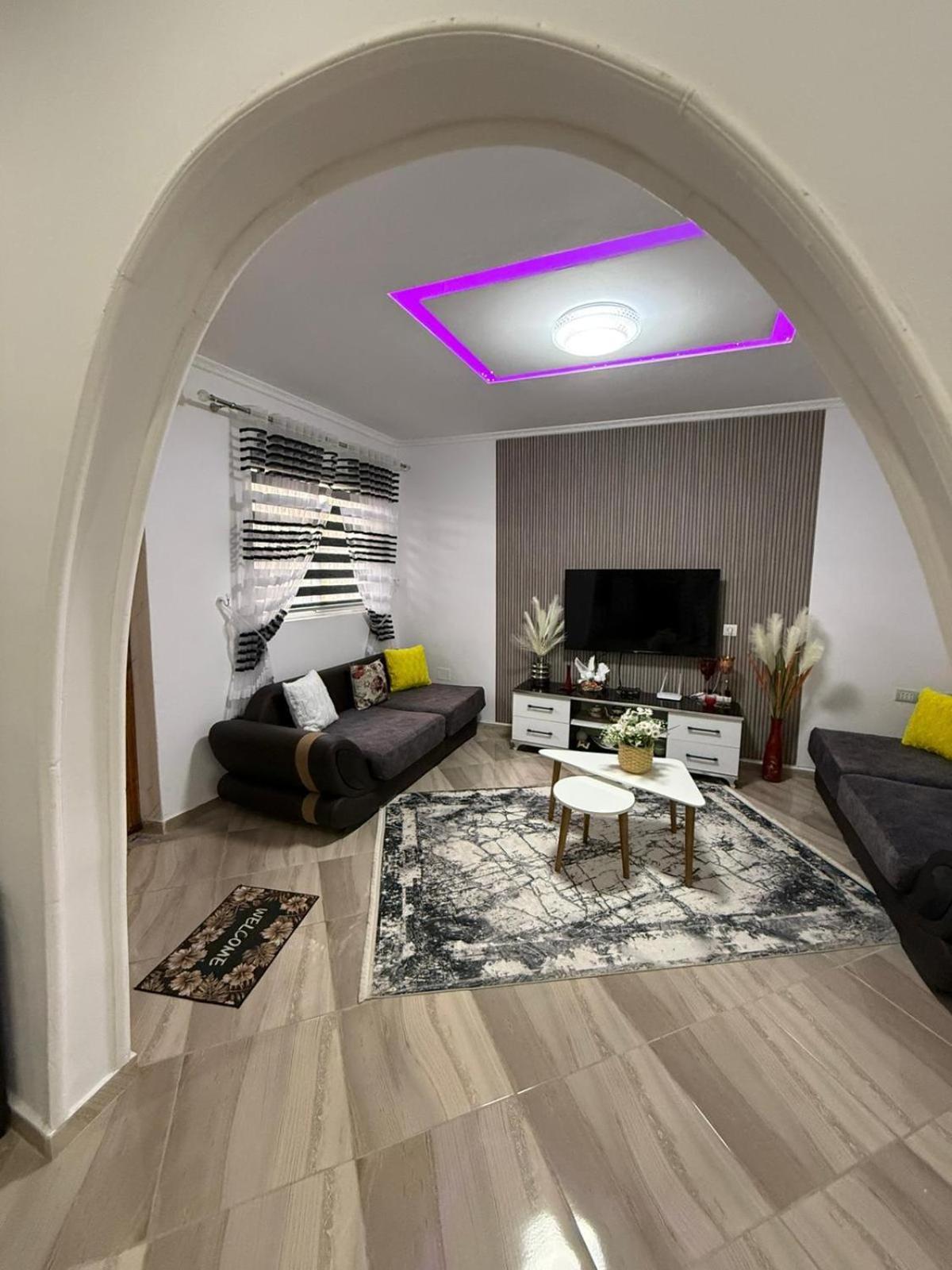 Guesthouse Albi بيرات المظهر الخارجي الصورة