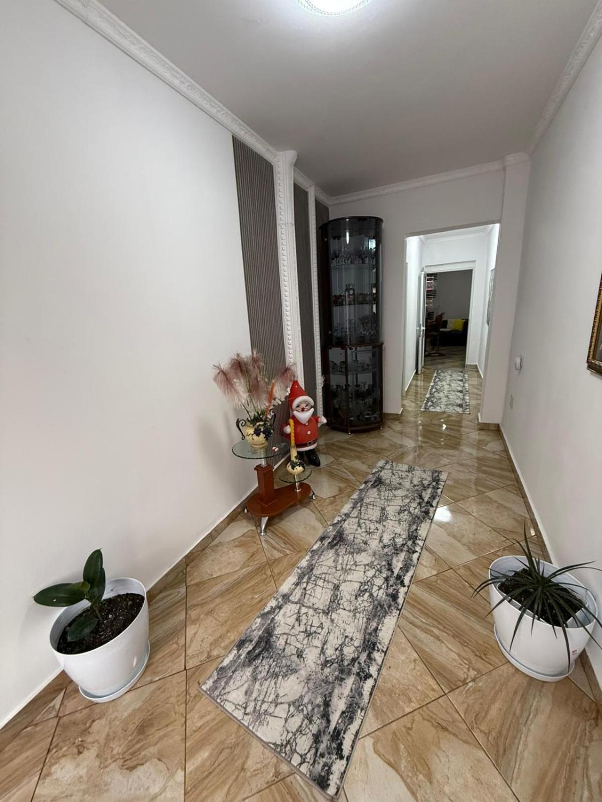 Guesthouse Albi بيرات المظهر الخارجي الصورة